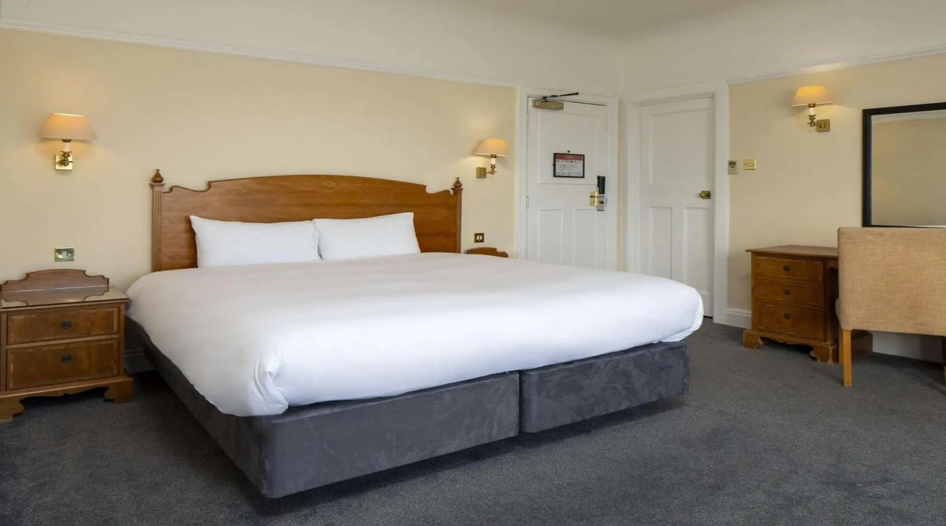 Bournemouth Carlton Hotel, BW Signature Collection 3*,  United Kingdom